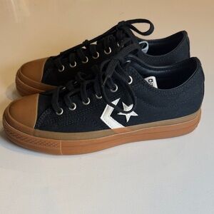 Converse Star Player 76 Low – Black / Gum Toe. Size 6.5